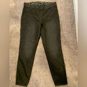 Hue Flat Front Elastic Pants Jeggings Size 1X Reversible NWT